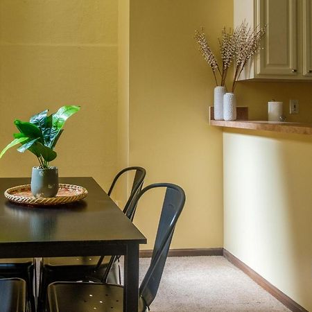 Walkable 1Br Apt Downtown By Frontdesk Appartement Cleveland Buitenkant foto